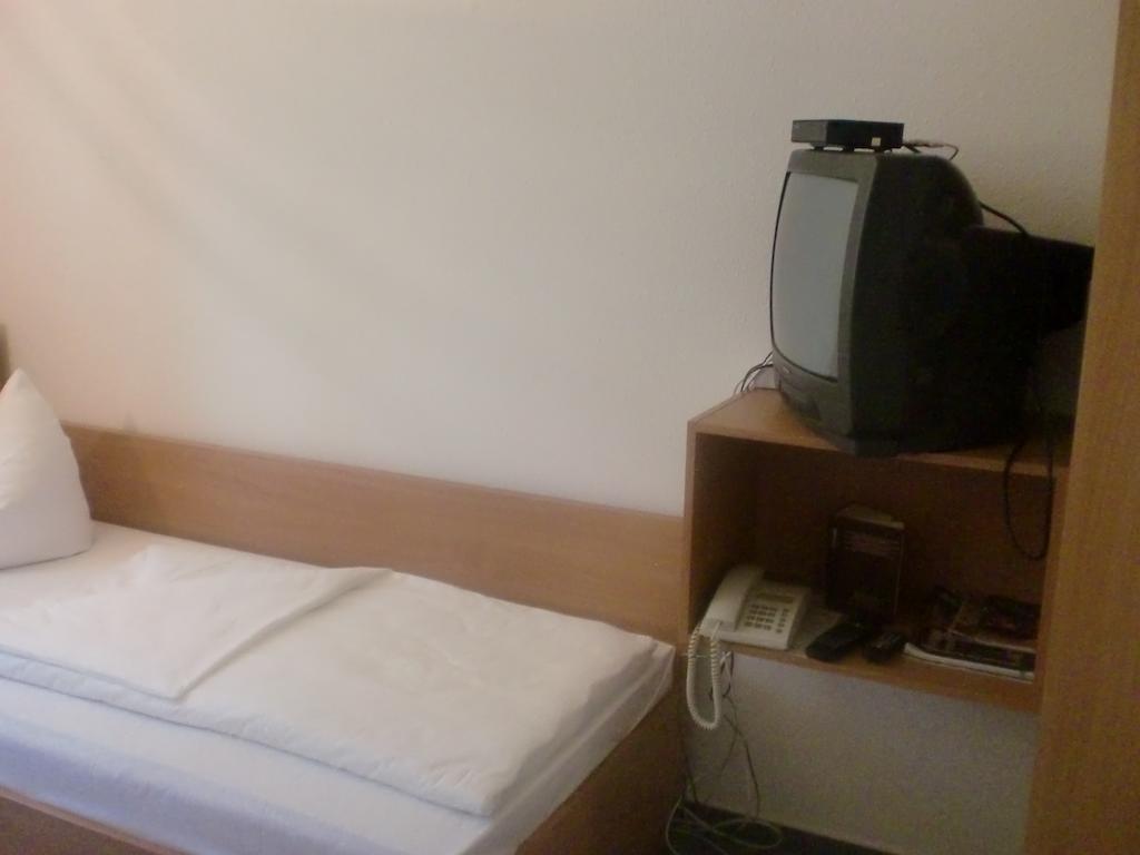 Hotel & Restaurant "Zum Firstenstein" Konigshain 객실 사진