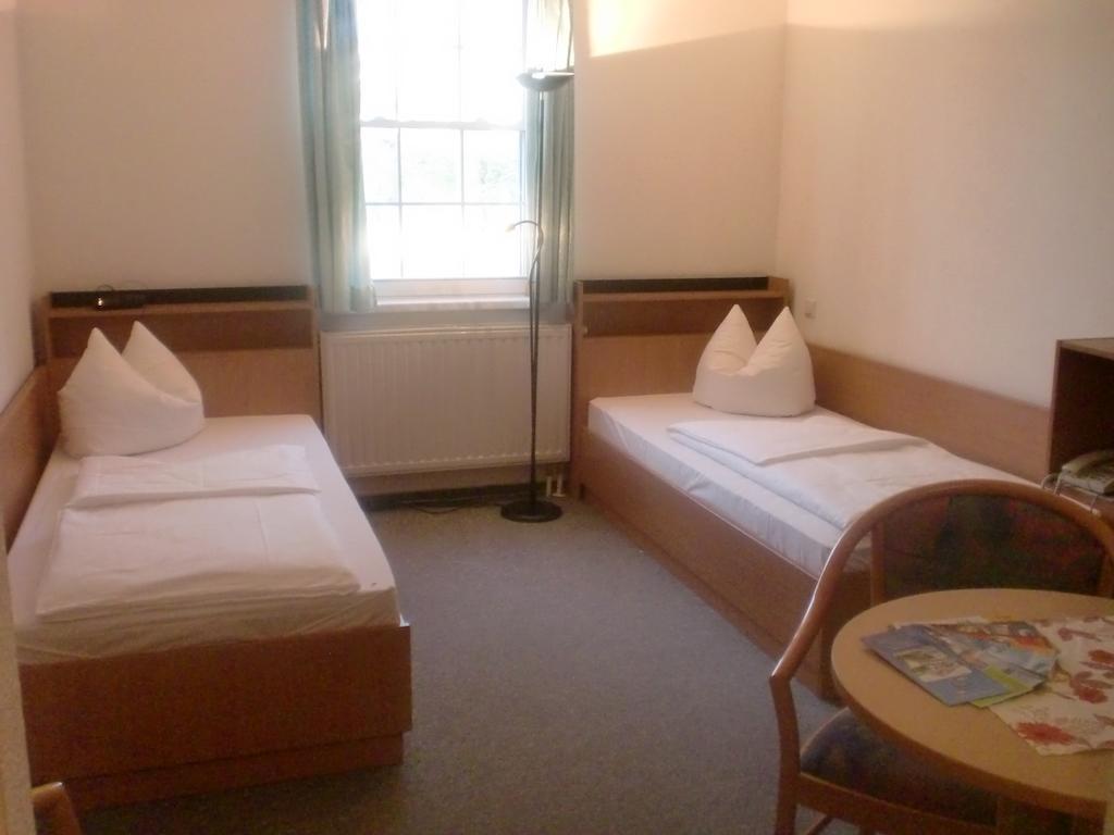 Hotel & Restaurant "Zum Firstenstein" Konigshain 외부 사진