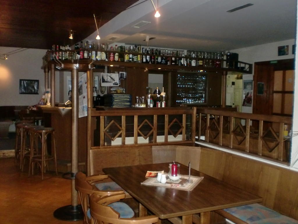 Hotel & Restaurant "Zum Firstenstein" Konigshain 외부 사진